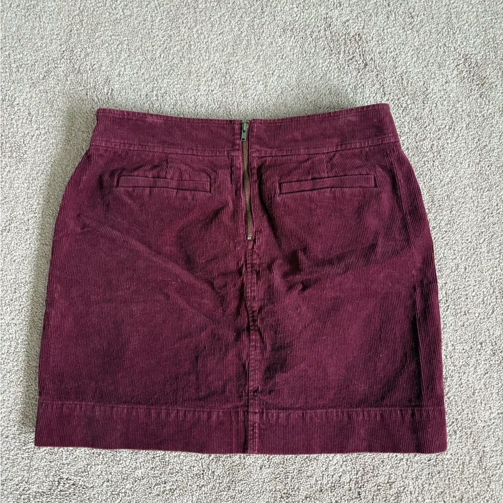 Women’s Loft Size 6P Skirt.